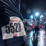 10 km d'argentan 2025 : dossard et puce de chronométrage du coureur